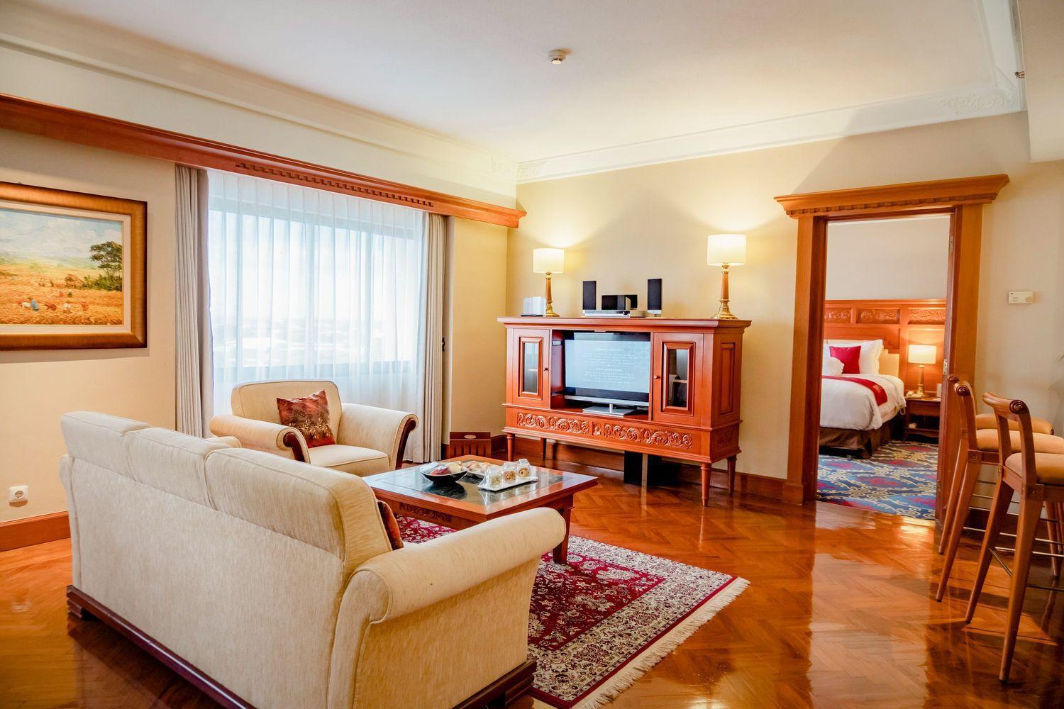 The Sunan Hotel Solo Exterior foto