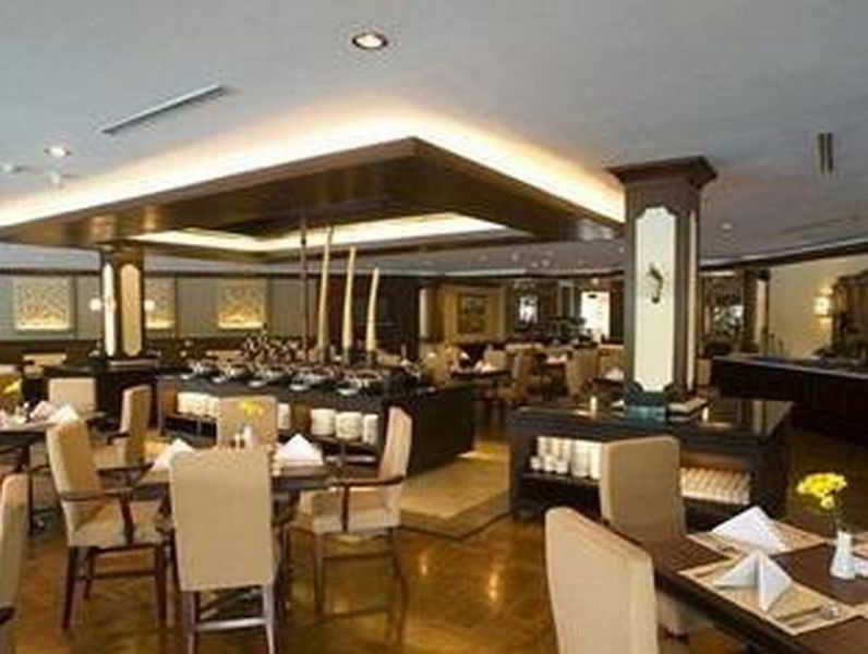 The Sunan Hotel Solo Exterior foto